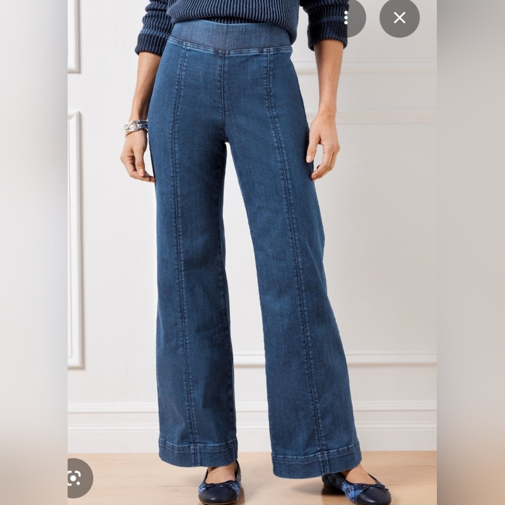 Talbots "Simply Flattering Collection" Dark Blue Wide Leg Jeans. NWT,  Size M.